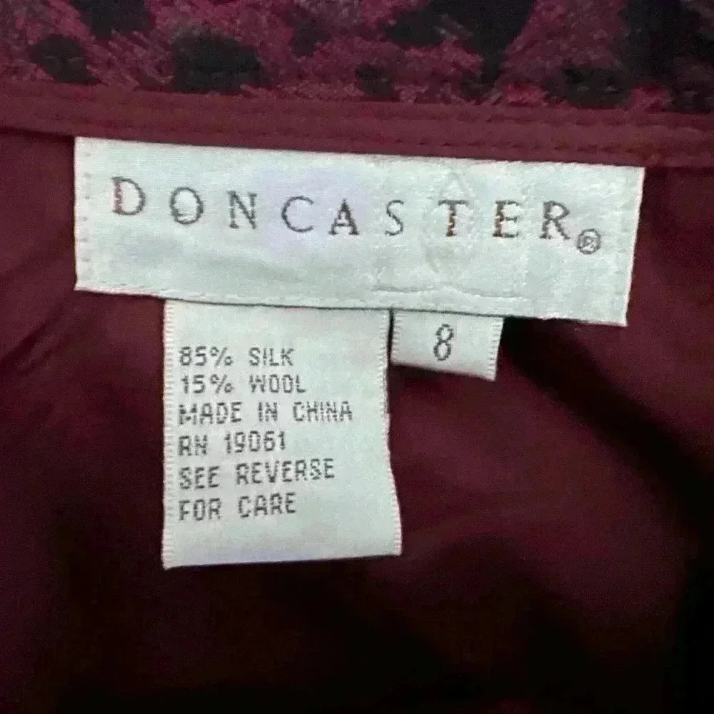 Doncaster Silk Dress Suit Size 8 Purple and Black Leopard Print - Picture 3 of 9